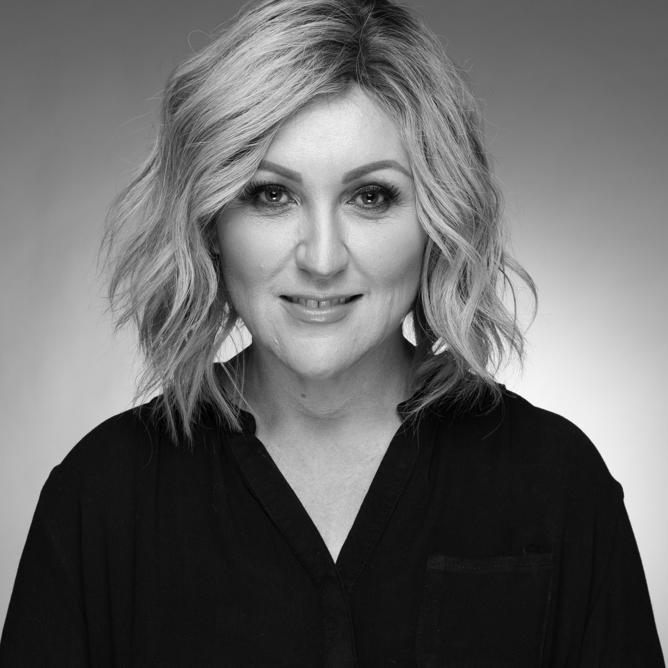 Meshel Laurie image
