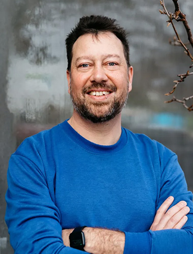 Finegan Kruckemeyer image